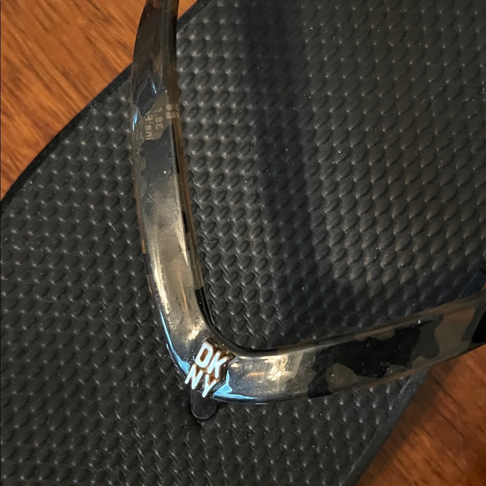 DKNY Black and Gold Flip Flops - Picture 4 of 4